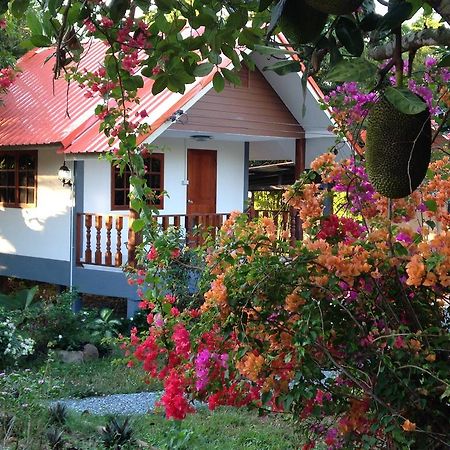Areeya Resort Watthana Nakhon Eksteriør billede
